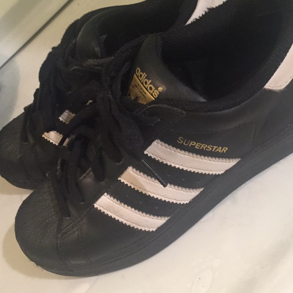 Adidas Superstar Sneakers